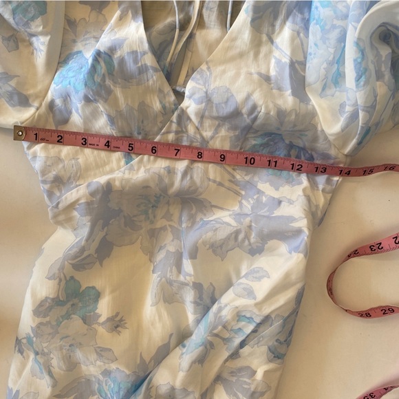 H&M || Puff Sleeve Plunge Open Back Dress Floral Blue White XS NWT - Picture 7 of 11